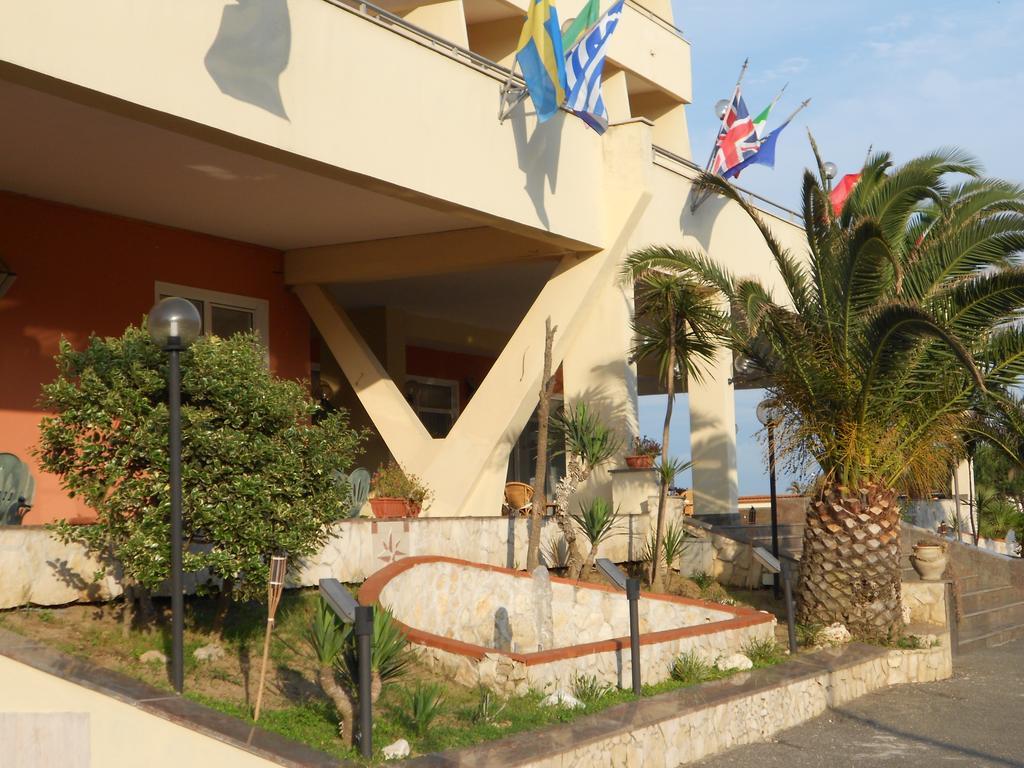 ליקולה Hotel Le Dune מראה חיצוני תמונה